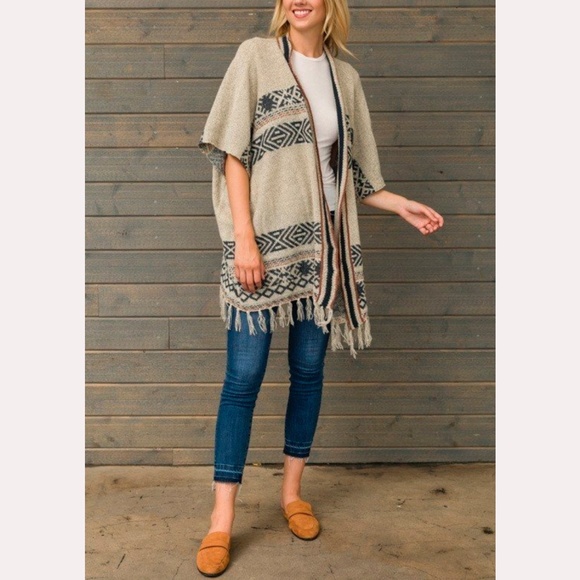 MYSTREE Tribal Print Knit Kimono Cardigan Beige - Picture 2 of 3